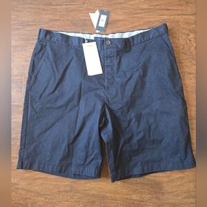 NWT Tommy Hilfiger Shorts Mens 42 Bermuda Flat Front Blue Preppy Outdoors